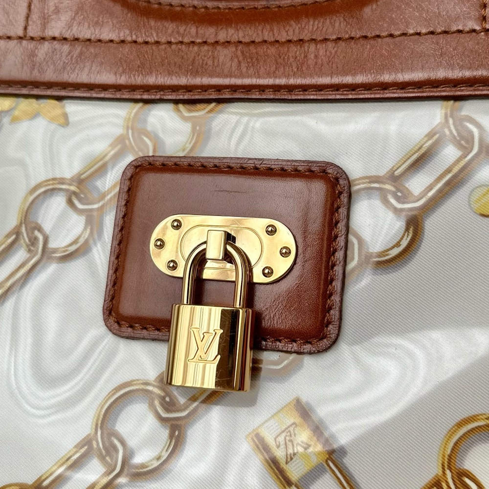 Louis Vuitton Limited Edition White Monogram Charms Cabas PVC bag - Picture 8 of 15